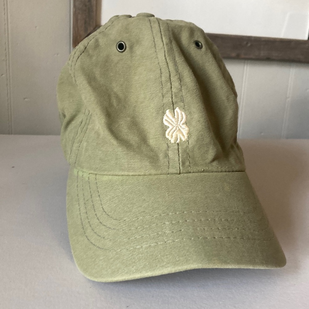 Lucky Brand hat green one size